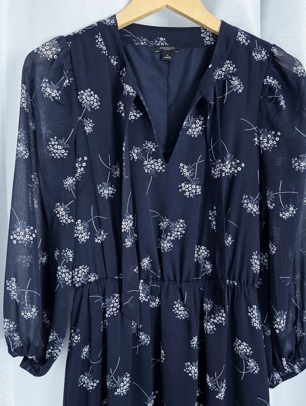 Ann Taylor Factory Navy Dress With Cream Floral Print XS